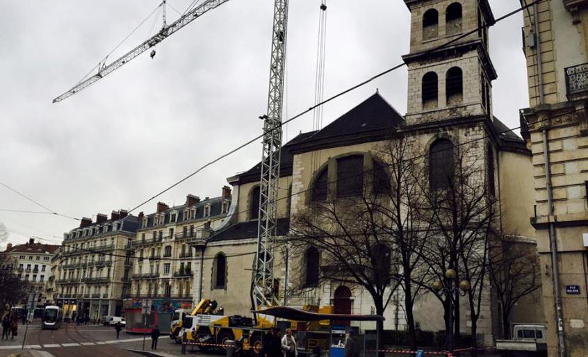 Extérieur de l'agence pendant rénovation