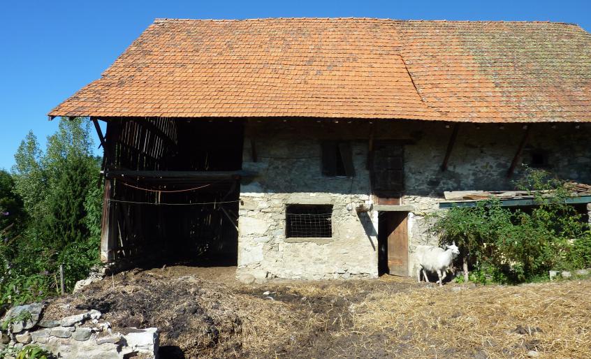 Extérieur de la grange avant rénovation